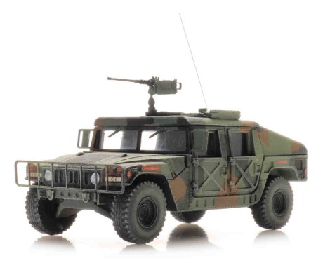6870543_Humvee_Camo_Armored_50MG_Tank_f_LR