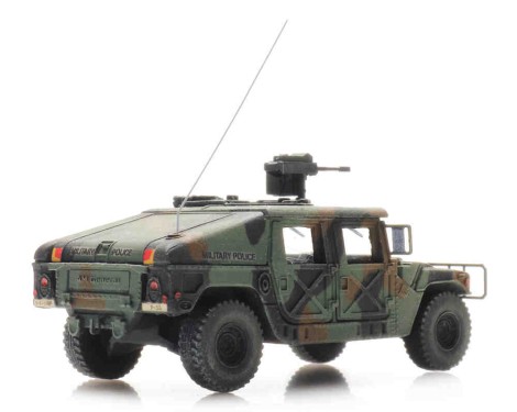 6870545_Humvee_Camo_Armored_Granatwerfer_MP_h_LR