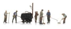 5870153_Wegwerkers_voor_bij_ teerkar_e_LR