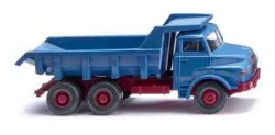 67002